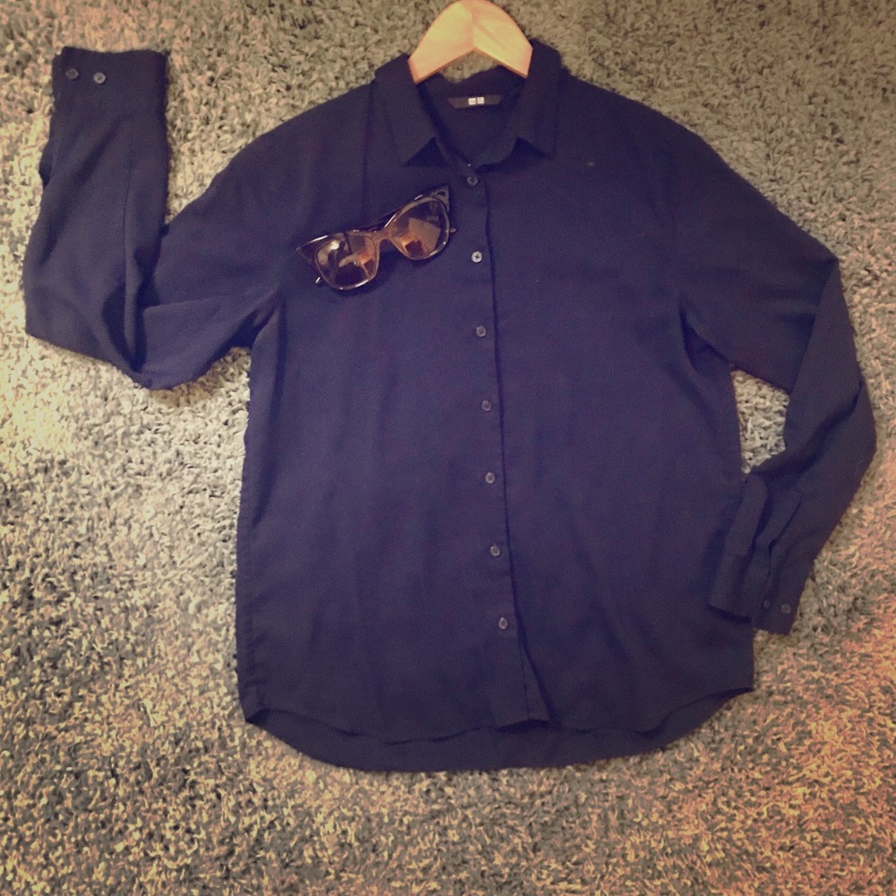 Uniqlo Women’s Navy Blue Button Down XS